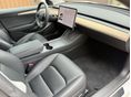 TESLA MODEL 3 2022/1 - 11