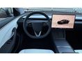 TESLA MODEL 3 2025/8 - 10