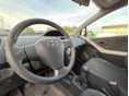 TOYOTA YARIS 2010/8 - 16