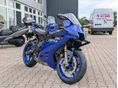 YAMAHA R9 