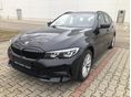 BMW 3-AS SOROZAT 318d Sport Sérülés mentes-Gyári fényezés.Vezetett szervíztörténet.Facelift! Kamera! Park.ra