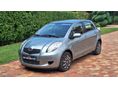 TOYOTA YARIS 1.0 Terra+ Rendszeresen karbantartott. végig vezetett szervizkönyves autó! Szép állapotban!