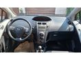 TOYOTA YARIS 2011/10 - 9