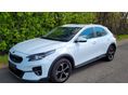 KIA XCEED 1.6 GDI PHEV X-Platinum DCT Garanciális. végig vezetett szervizkönyv. Kamera. Navigáció. félbőr