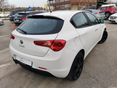 ALFA ROMEO GIULIETTA 2010/7 - 9