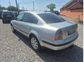 VOLKSWAGEN PASSAT 2001/6 - 5