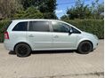 OPEL ZAFIRA B 2009/3 - 4