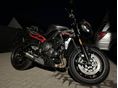 TRIUMPH STREET TRIPLE 765 R