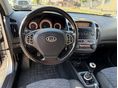 KIA CEE'D 2009/9 - 10