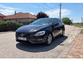VOLVO V60 2.0 D [D3] Momentum Geartronic