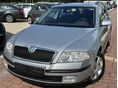 SKODA OCTAVIA Combi 1.6 Elegance Végig Szervízelt.Vonóhorog.Tempomat.Digitklíma.Ülésfűtés.Radar