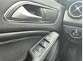MERCEDES-BENZ A 180 2013/2 - 9
