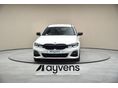 BMW 330 2022/3 - 5