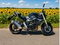 SUZUKI GSR 750 