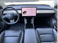 TESLA MODEL 3 2019/12 - 6