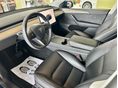 TESLA MODEL Y 2022/3 - 10