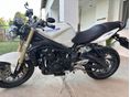 TRIUMPH STREET TRIPLE 675 