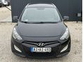 HYUNDAI I30 CW 1.6 CRDi LP Business (Automata) SZERVIZKÖNYV. GARANTÁLT KILOMÉTER. ÚJ GUMIK