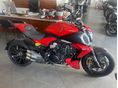 DUCATI DIAVEL V4