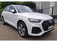 AUDI Q5 40 TDI S line quattro S-tronic Alu19.LED.NAVI.TETŐ.360Kamera+Beparkol.MotMemFűtÜl.3xDigitK.SávT.KESSY+ElCsAjtó!