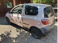 TOYOTA YARIS 2000 - 3