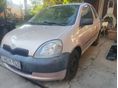 TOYOTA YARIS 2000 - 1