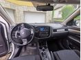 MITSUBISHI OUTLANDER 2016/9 - 4