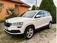 SKODA KAROQ 1.6 TDI SCR Ambition DSG M.o-i. Végig Márkaszervizes. Panoráma. Kulcsnélküli. Apple Carplay. Távtartó!