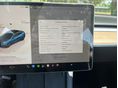 TESLA MODEL 3 2022/10 - 11