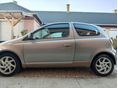 TOYOTA YARIS 2004/10 - 8