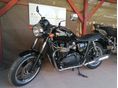 TRIUMPH BONNEVILLE 900 