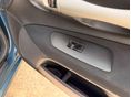 TOYOTA AURIS 2007/5 - 21