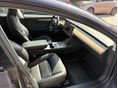 TESLA MODEL 3 2022/3 - 12