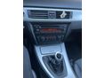 BMW 320 2006/6 - 12