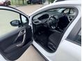 PEUGEOT 2008 2013/7 - 9