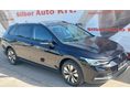 VOLKSWAGEN GOLF VIII Variant 2.0 TDI Life FRISS SZERVIZ. ELSŐ-HÁTSÓ RADAR. FŰTÖTT ÜLÉS ÉS KORMÁNY. CARPLAY.VONÓHOROG
