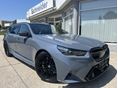 BMW M5 (Automata) Készletről. Ultimate csomag. Individual Storm Bay metál