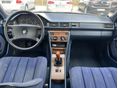 MERCEDES-BENZ 200 1989/8 - 12