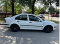 VOLKSWAGEN BORA 2002/7 - 8