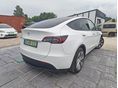 TESLA MODEL Y 2023/2 - 4