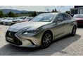 LEXUS ES 300h Elegance Plus CVT 50E km. Garanciális. Sérülésmentes. Vezetett szervizkönyv