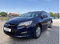 OPEL ASTRA J Sports Tourer 1.6 Selection Vezetett Szervizkönyv.116eKm
