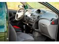 TOYOTA YARIS 2002/11 - 5