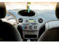 TOYOTA YARIS 2002/11 - 6