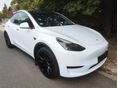 TESLA MODEL Y 2023/5 - 11