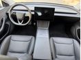 TESLA MODEL 3 2024/10 - 6