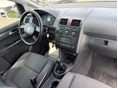 VOLKSWAGEN TOURAN 2003/8 - 8