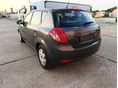 KIA CEE'D 2010/8 - 3