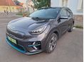KIA NIRO e-Niro 64kWh Platinum Garanciális. 3 Fázis . HősszivattyúsKlíma . Memoriás Bőrülések . Ülésfűtés-hűtés