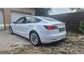 TESLA MODEL 3 Long Range AWD (Automata) RYZEN. VONÓHOROG. 19 ALU. GYÖNGYHÁZ FEHÉR
